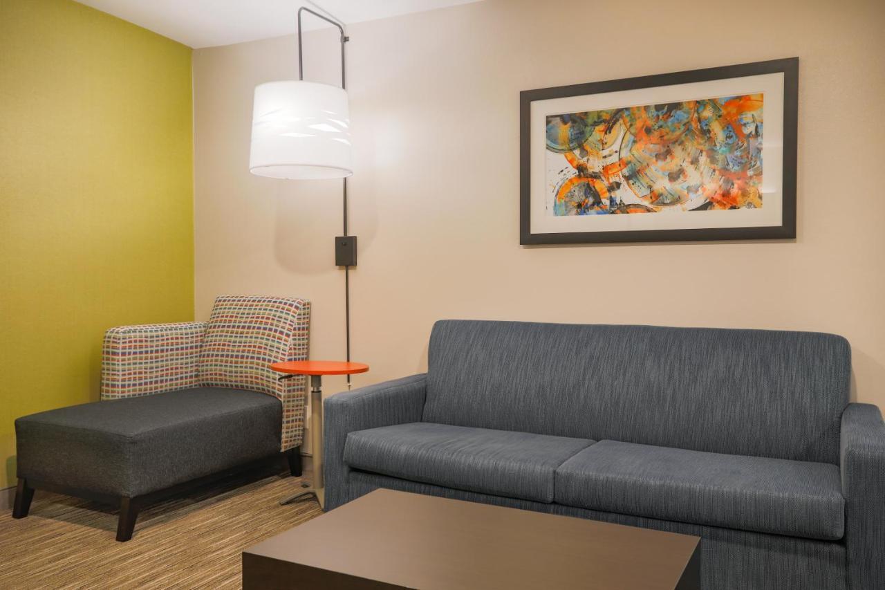 Holiday Inn Express Prescott By Ihg Zewnętrze zdjęcie
